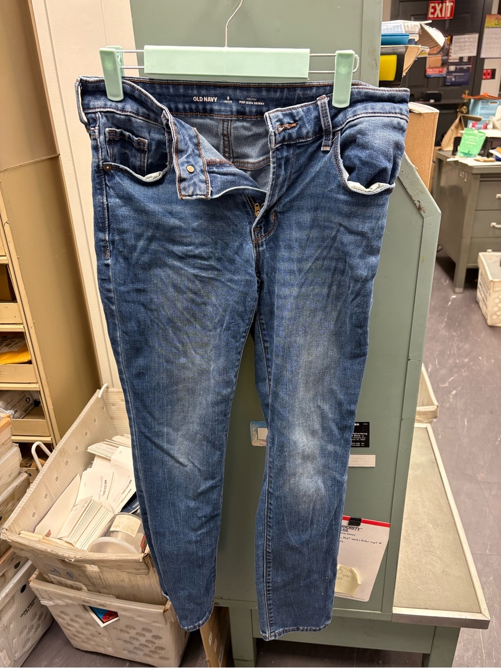 Old Navy Women's Blue Slim Jeans 8 petite
